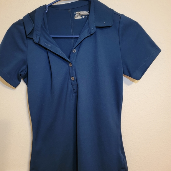 Nike Golf Clothes - Picture 15 of 17